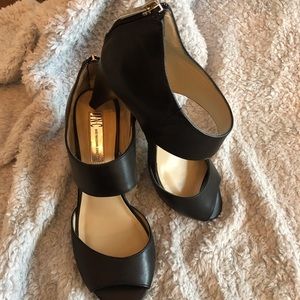 NWOT INC International Concepts Black Leather, Zipback Peep Toe, 3” heel, Size 6